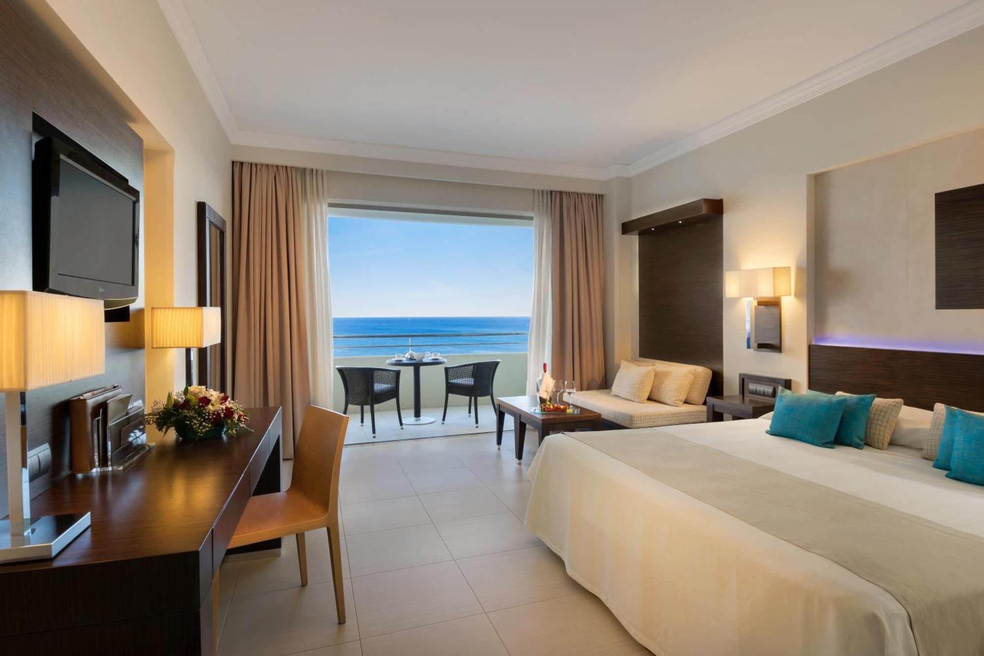 Chambre de Luxe - Vue sur Mer (2 Adultes + 1 Enfant)