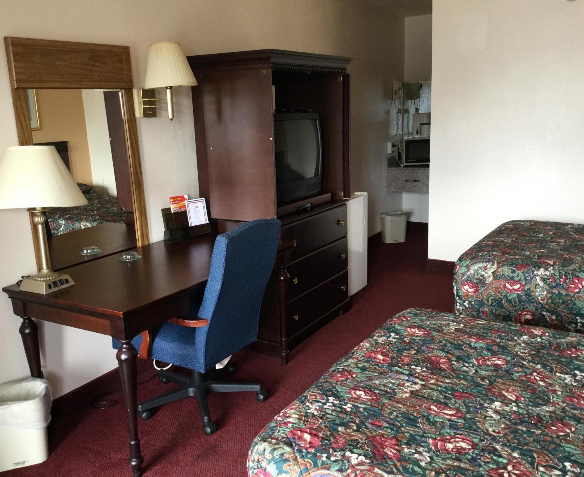 Double Room Smoking,701172259:JPEG