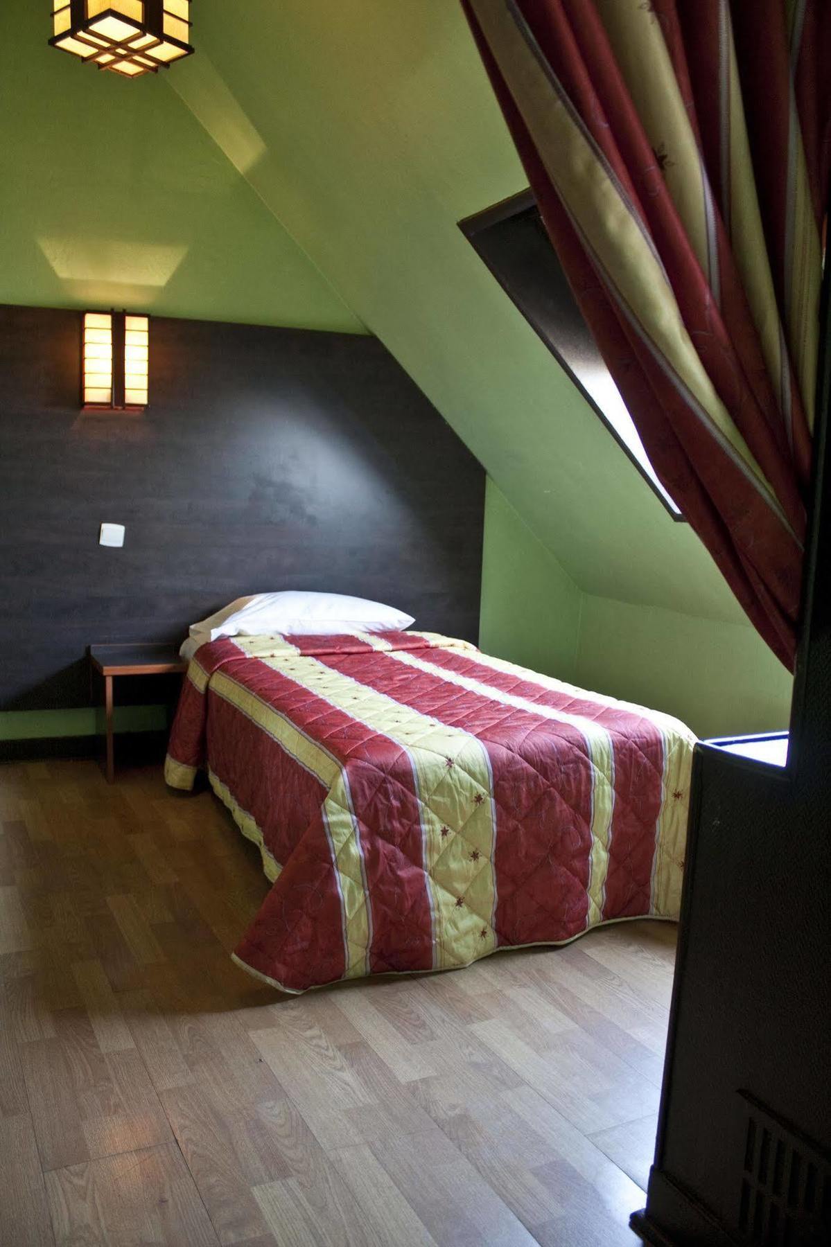 Basic Eenpersoonskamer met Gedeelde Badkamer