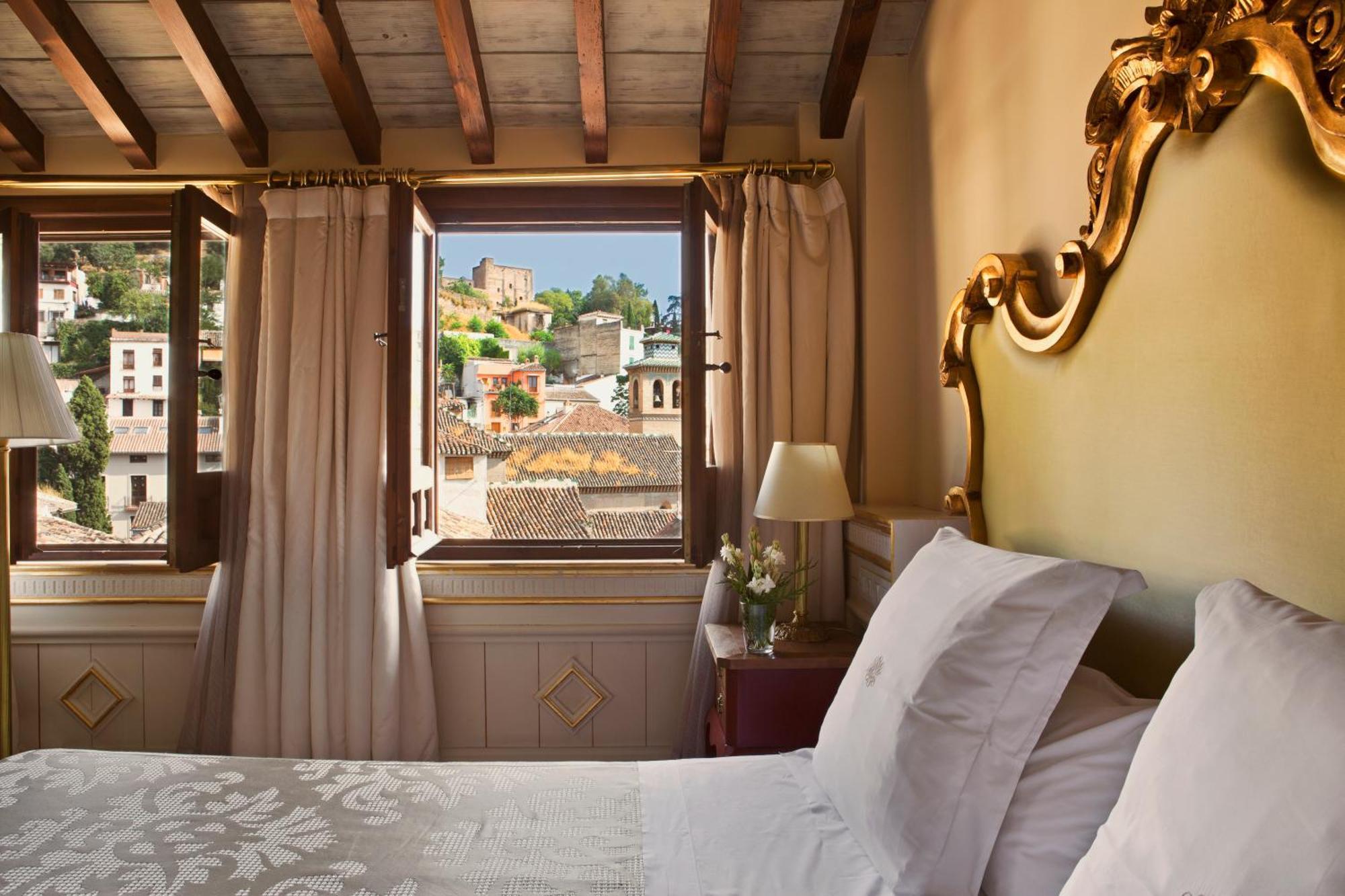 Quarto Deluxe com Vistas Alhambra