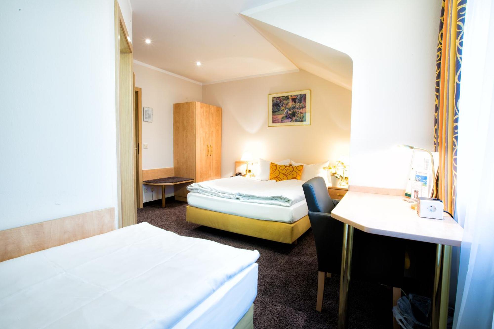 Comfort Zimmer für bis zu 3 Personen – Größe: M(edium)