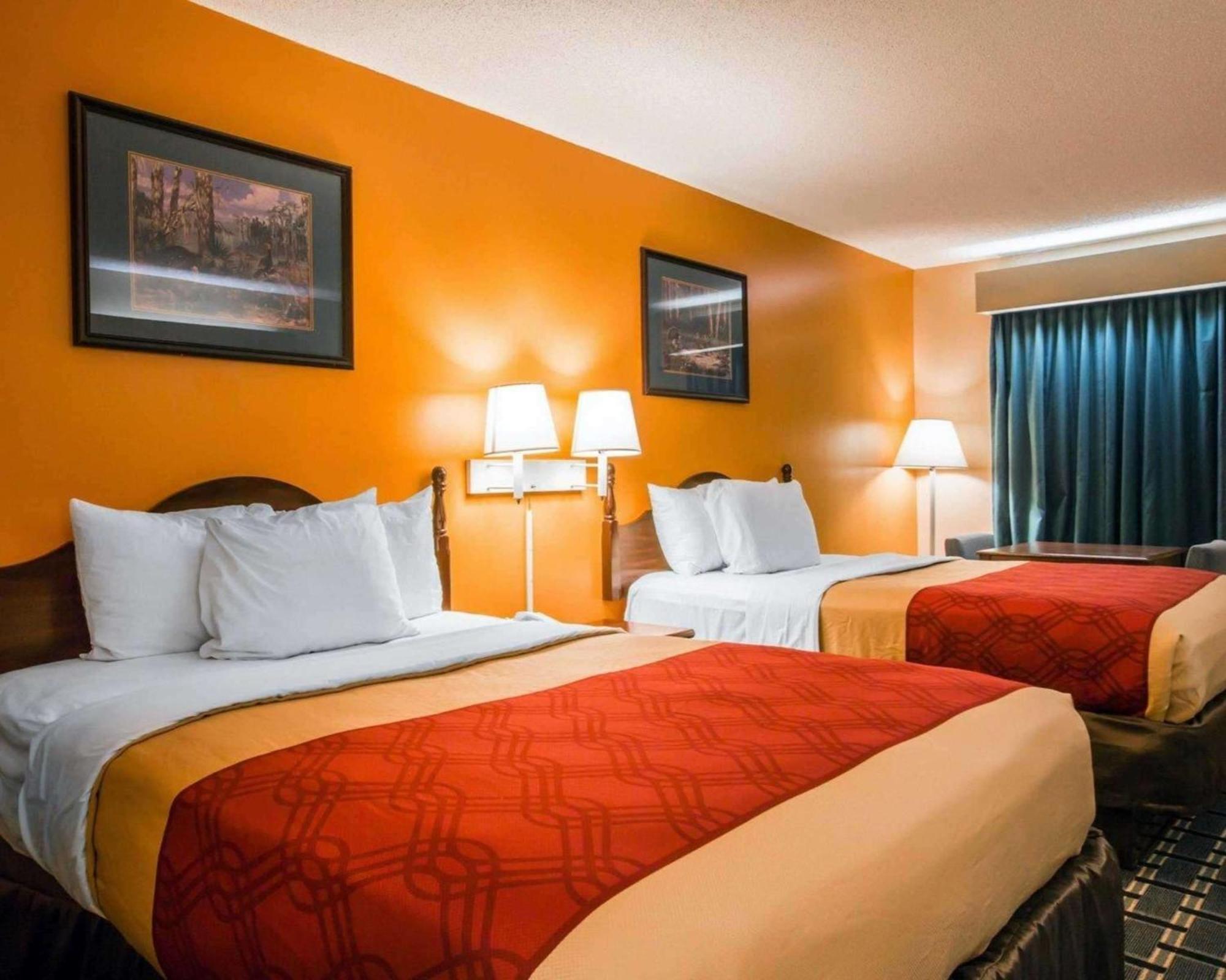 Double Room with Two Double Beds - Smoking