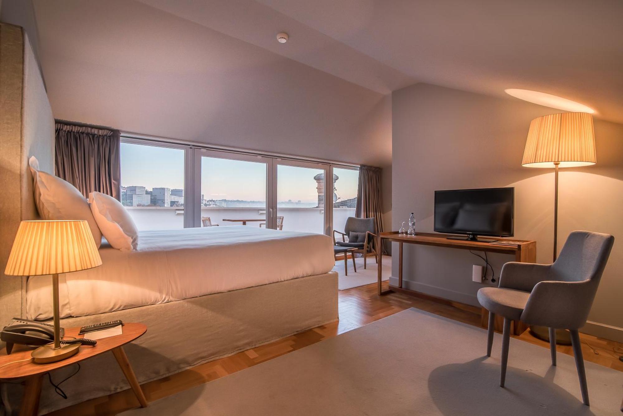 Grand Deluxe Tweepersoonskamer met Uitzicht op Zee en Terras