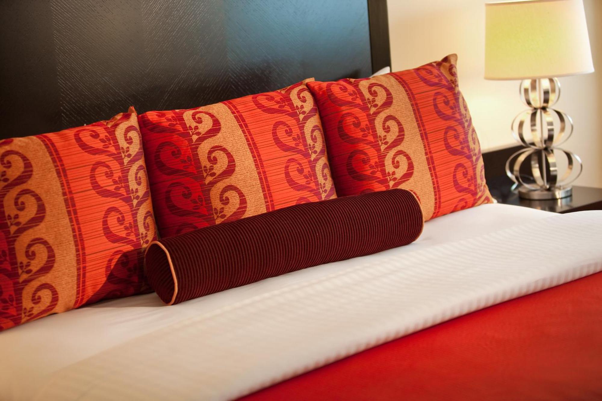 Deluxe King Room with Balcony