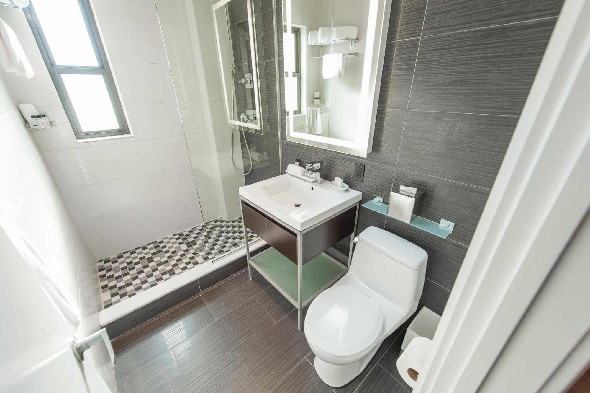 Quarto Queen Superior