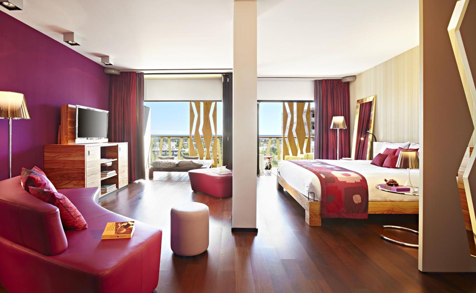 Junior Suite with Garden View