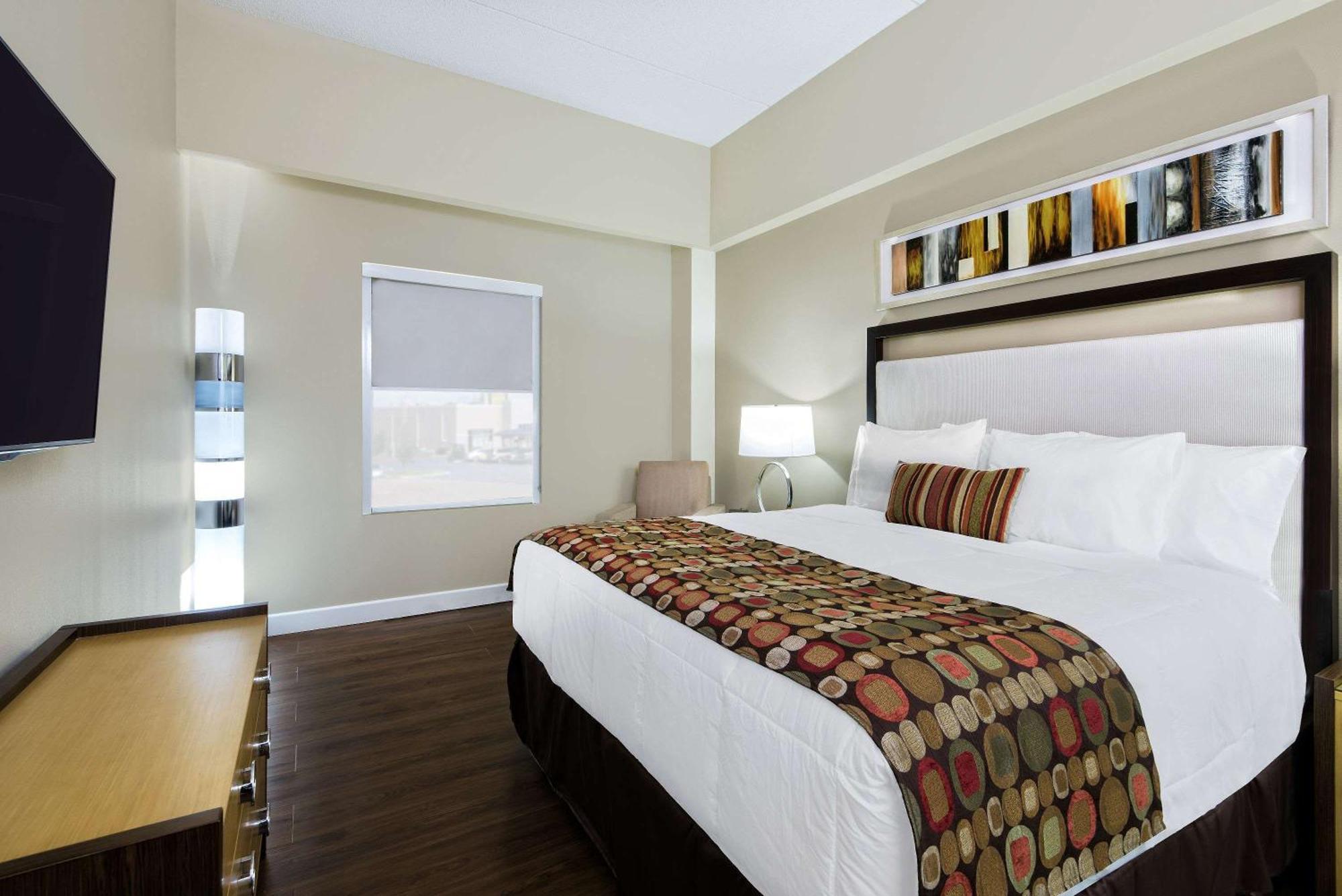 Two Bedroom Suite - Non-Smoking