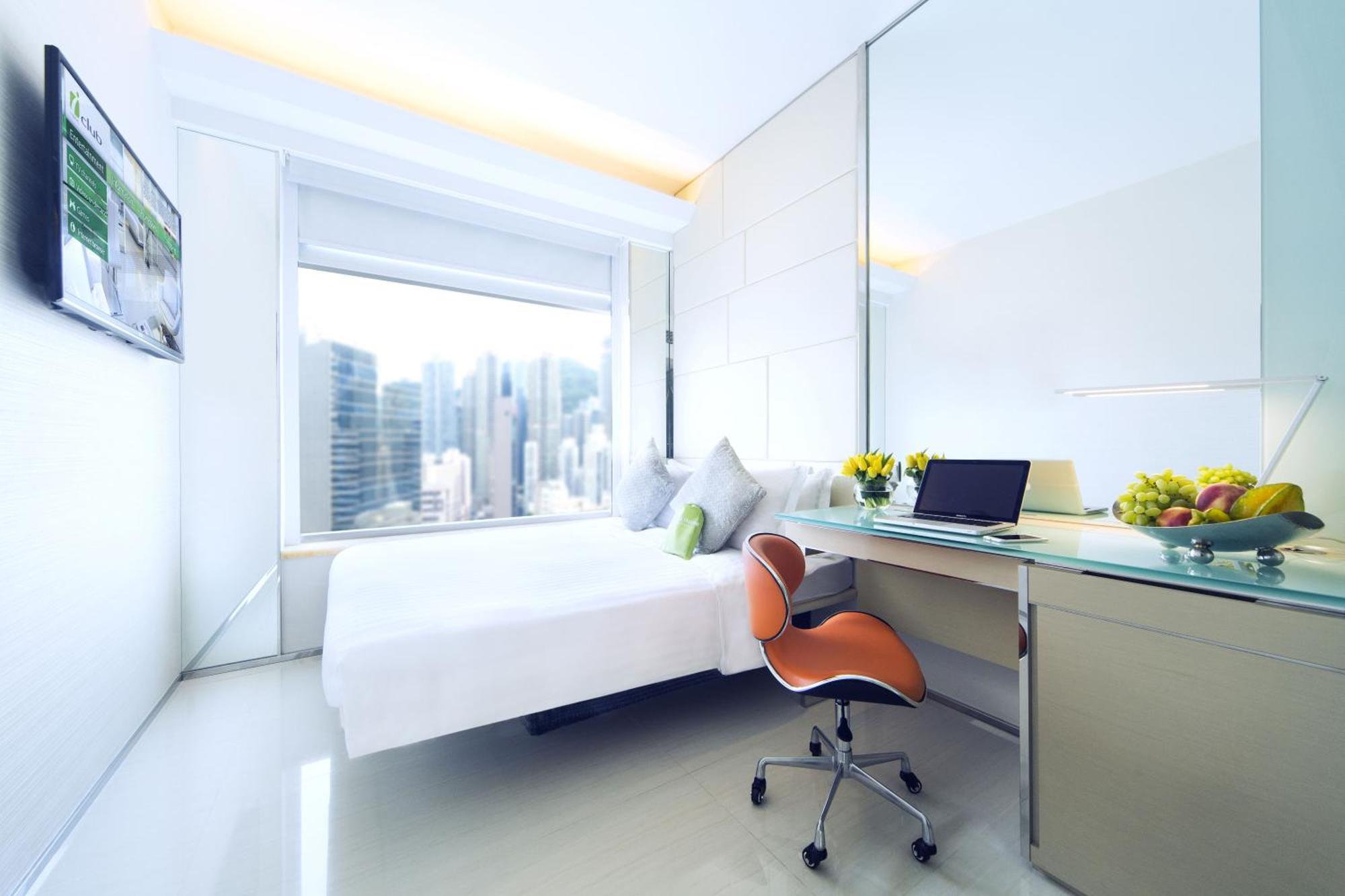 iBusiness Premier Kamer met Queensize Bed en Gedeeltelijk Uitzicht op Haven