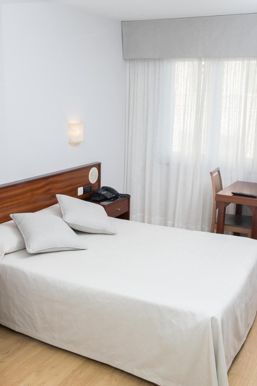 Double or Twin Room with Sea View,709202743:JPEG