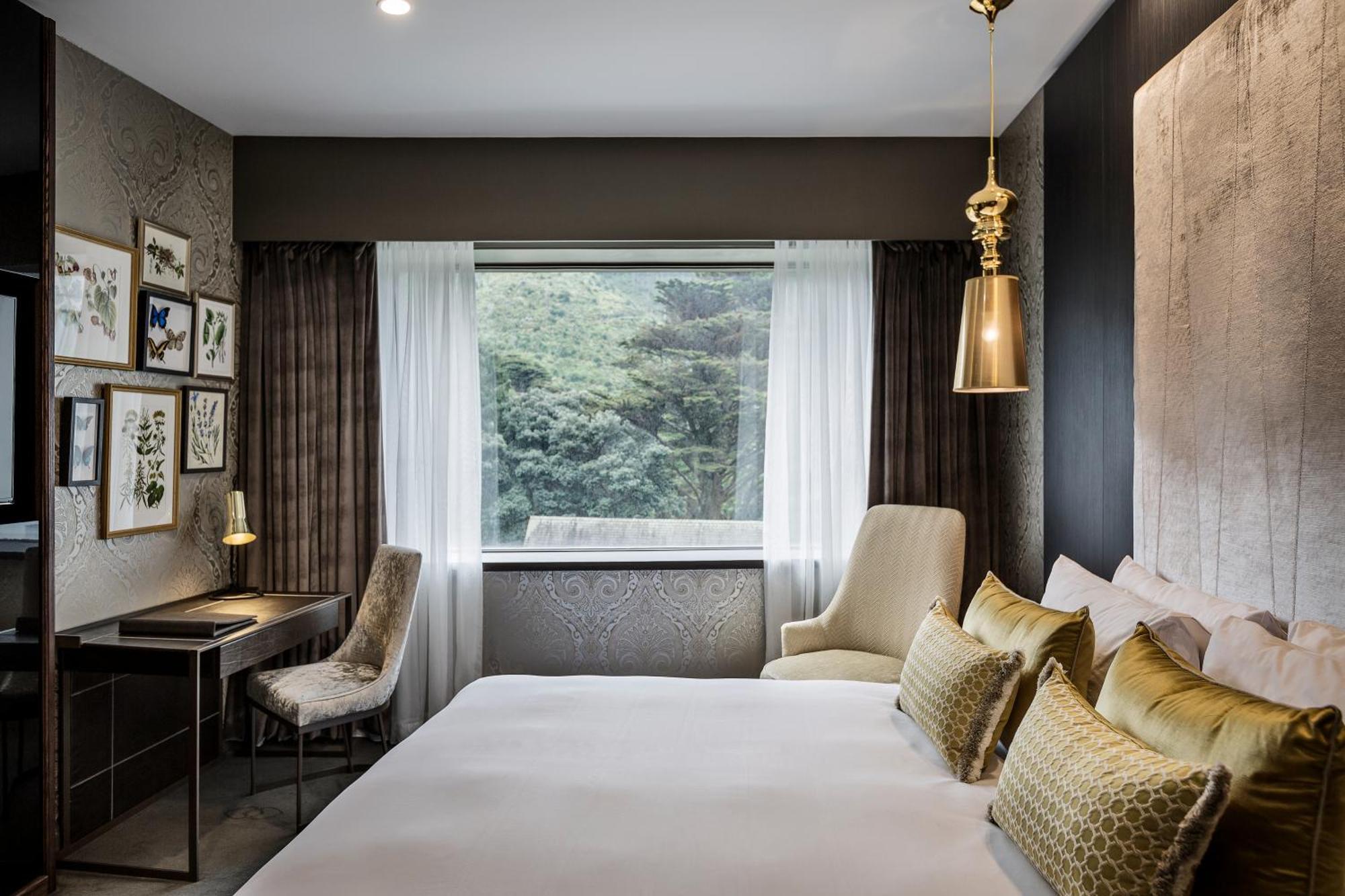 Superior Zimmer mit Kingsize-Bett