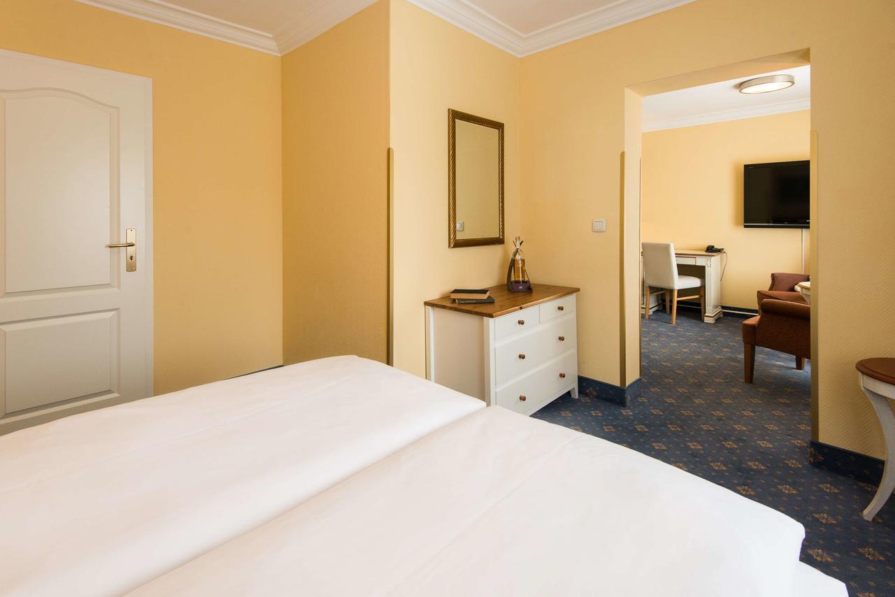 Deluxe Doppelzimmer mit Seeblick und Balkon