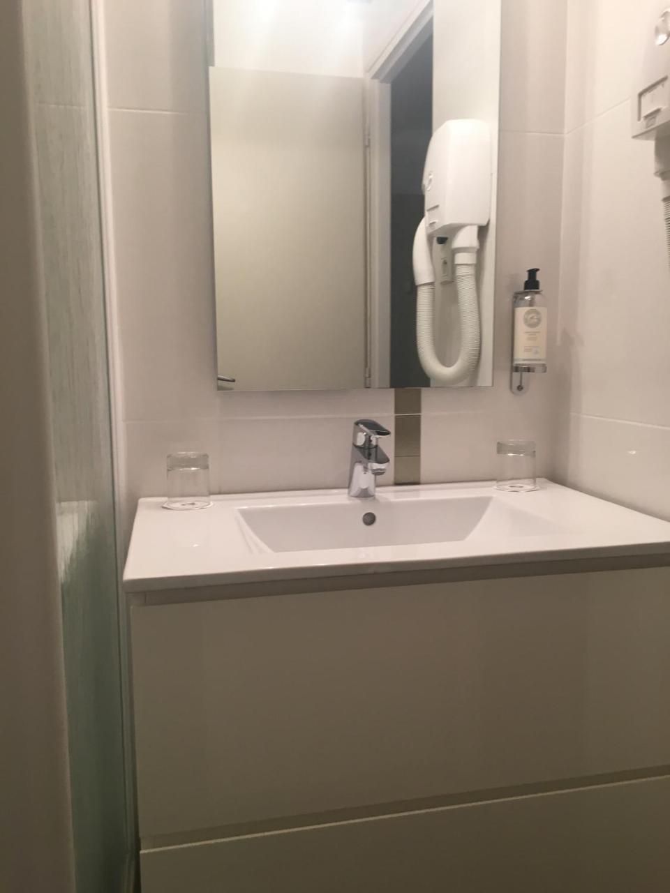 Chambre Lit King-Size Supérieure - Non-Fumeurs