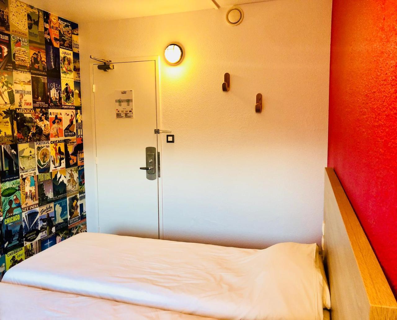 Chambre Lits Jumeaux Side-Car avec Salle de Bains Commune