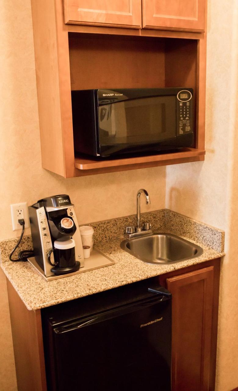 King Room - Mobility Access/Non-Smoking