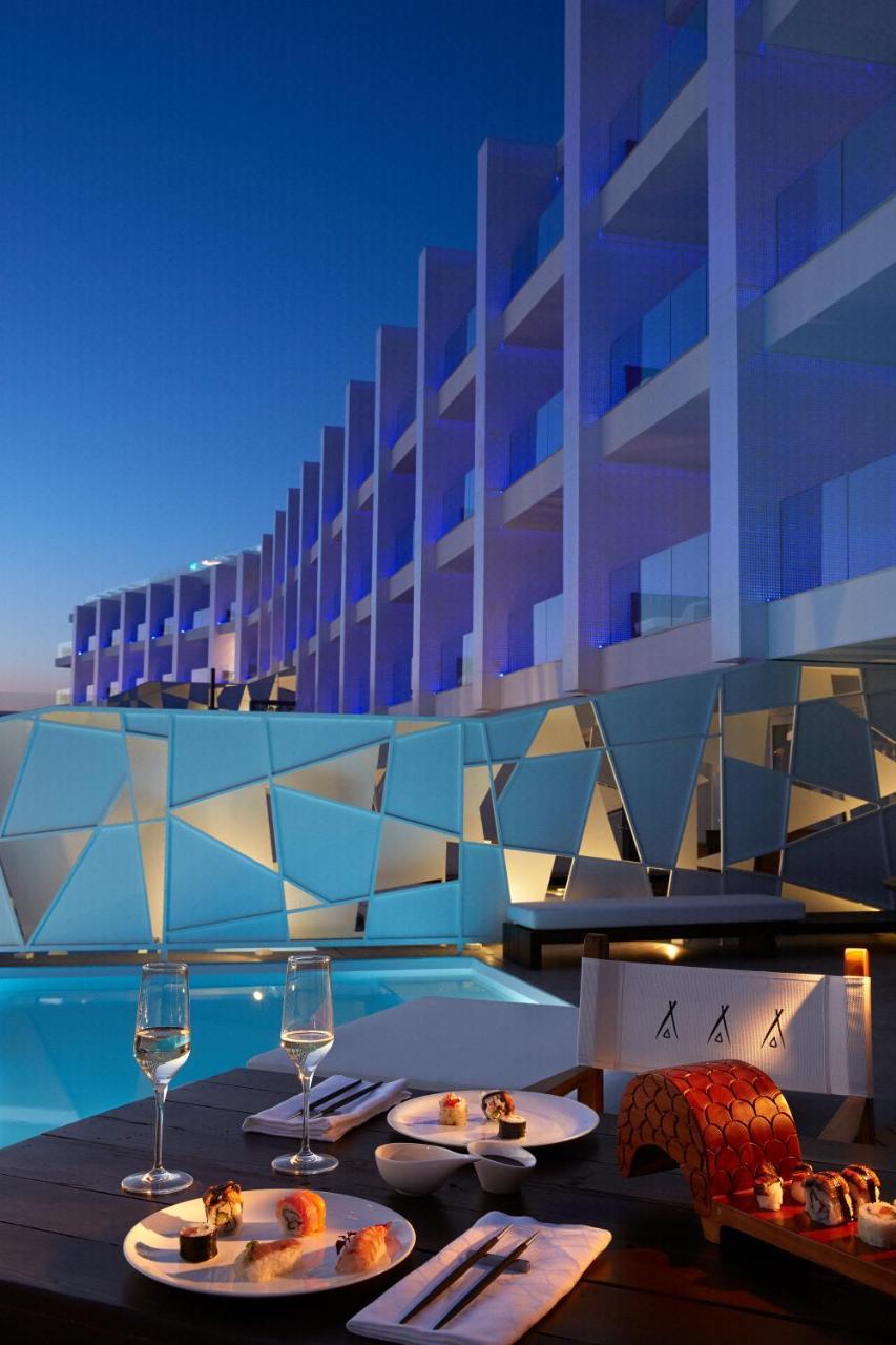 Ultra Suite with Private Pool and Sea View
