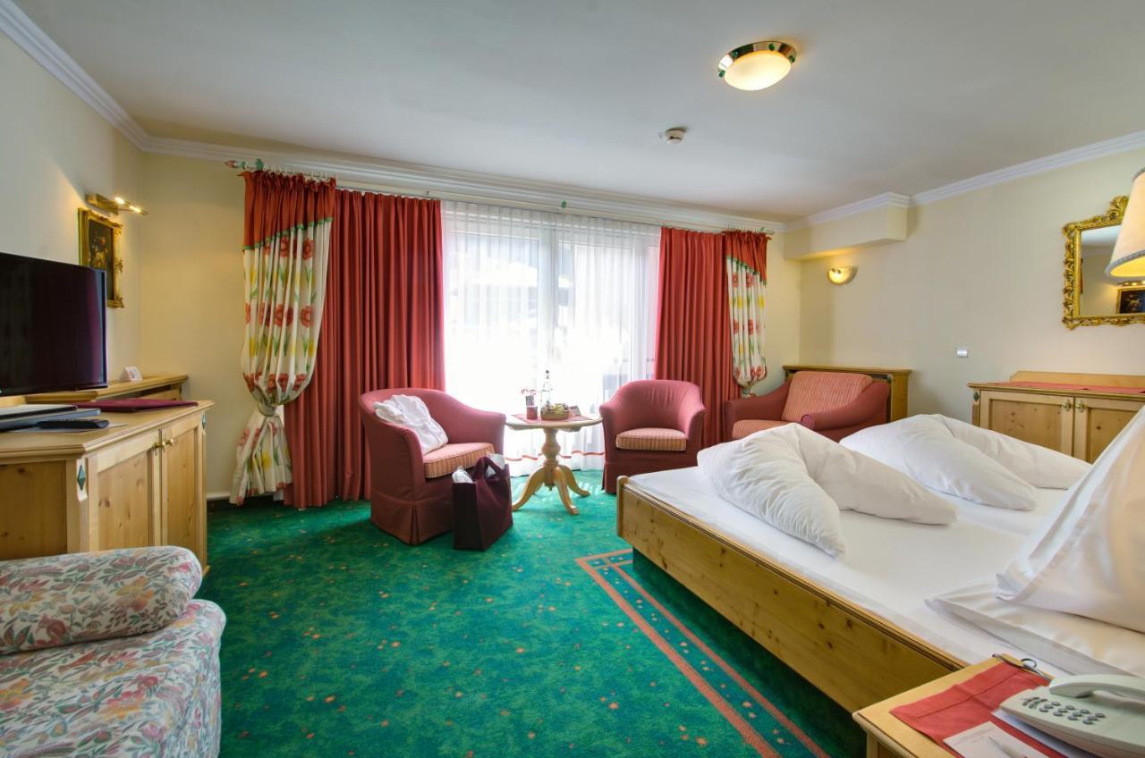 Deluxe Double Room,744111241:JPEG
