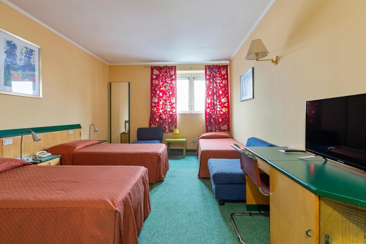 Quarto Quádruplo com Banheiro