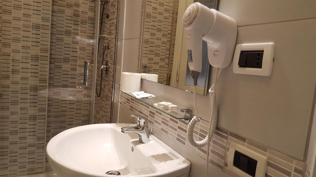 Habitación Doble Estándar con baño compartido