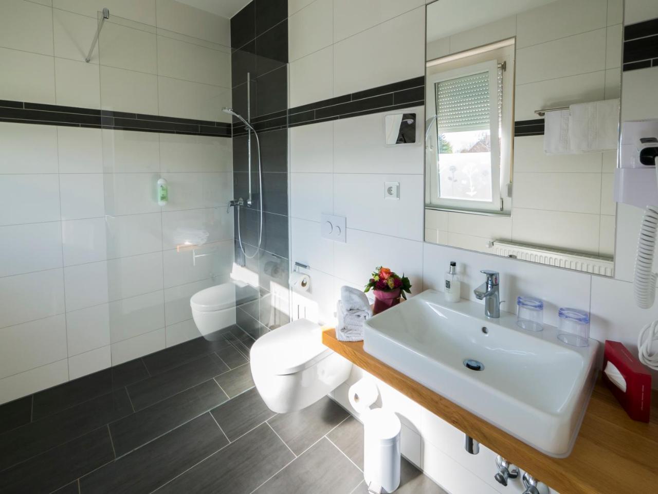 2-Zimmer-Apartment,746507192:JPEG