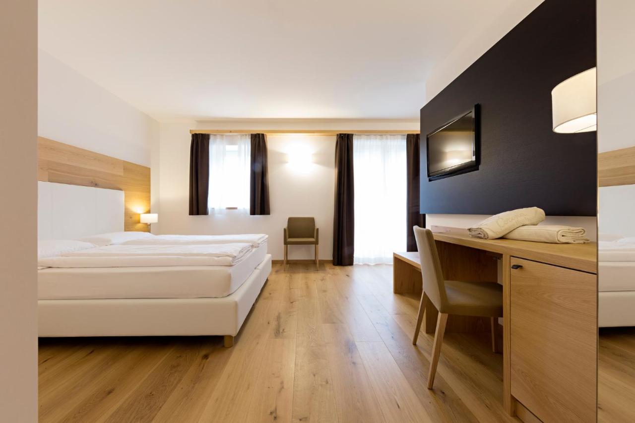 Superior Double Room,1369441313:JPEG