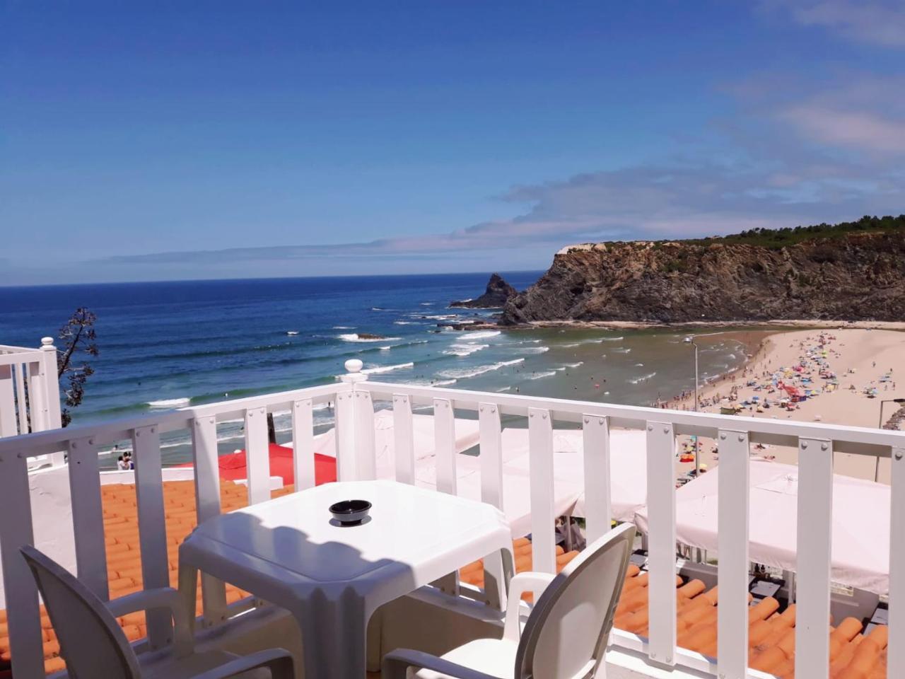 Quarto Duplo com Varanda e Vista Mar