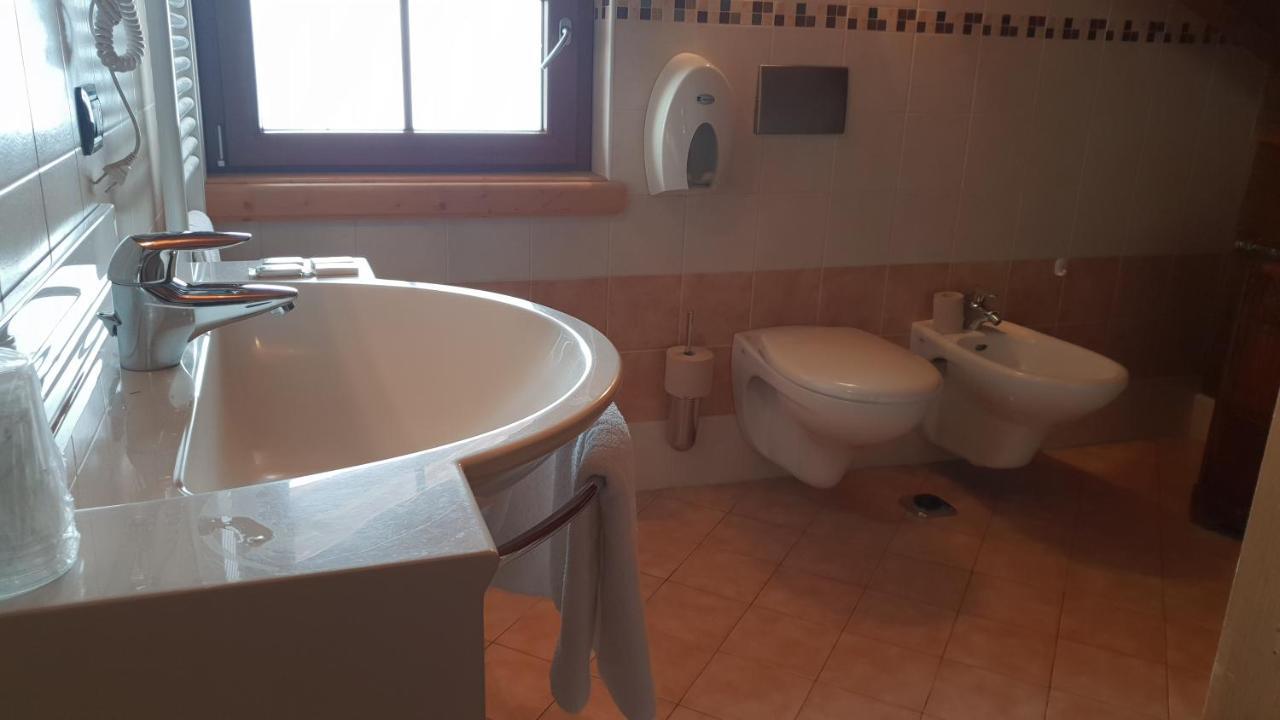 2 Camere Adiacenti - Mansarda