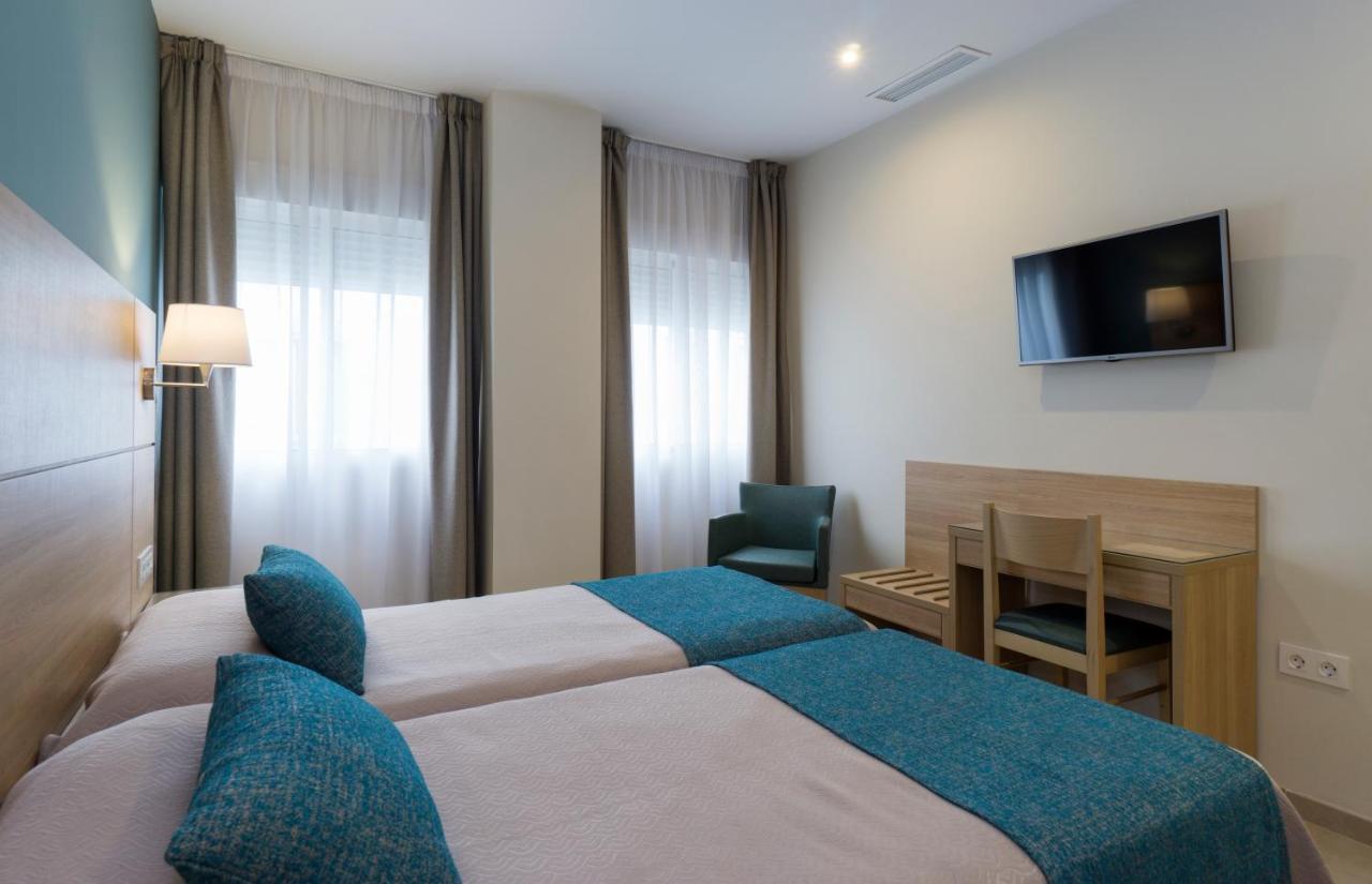 Double or Twin Room,752885486:JPEG