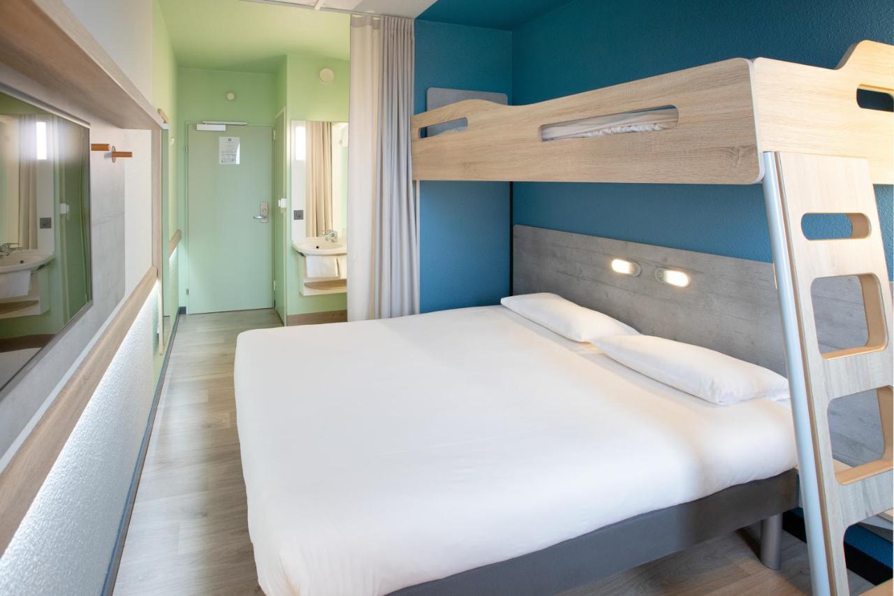Triple Room a Double Bed a Bunk Bed,753059357:JPEG
