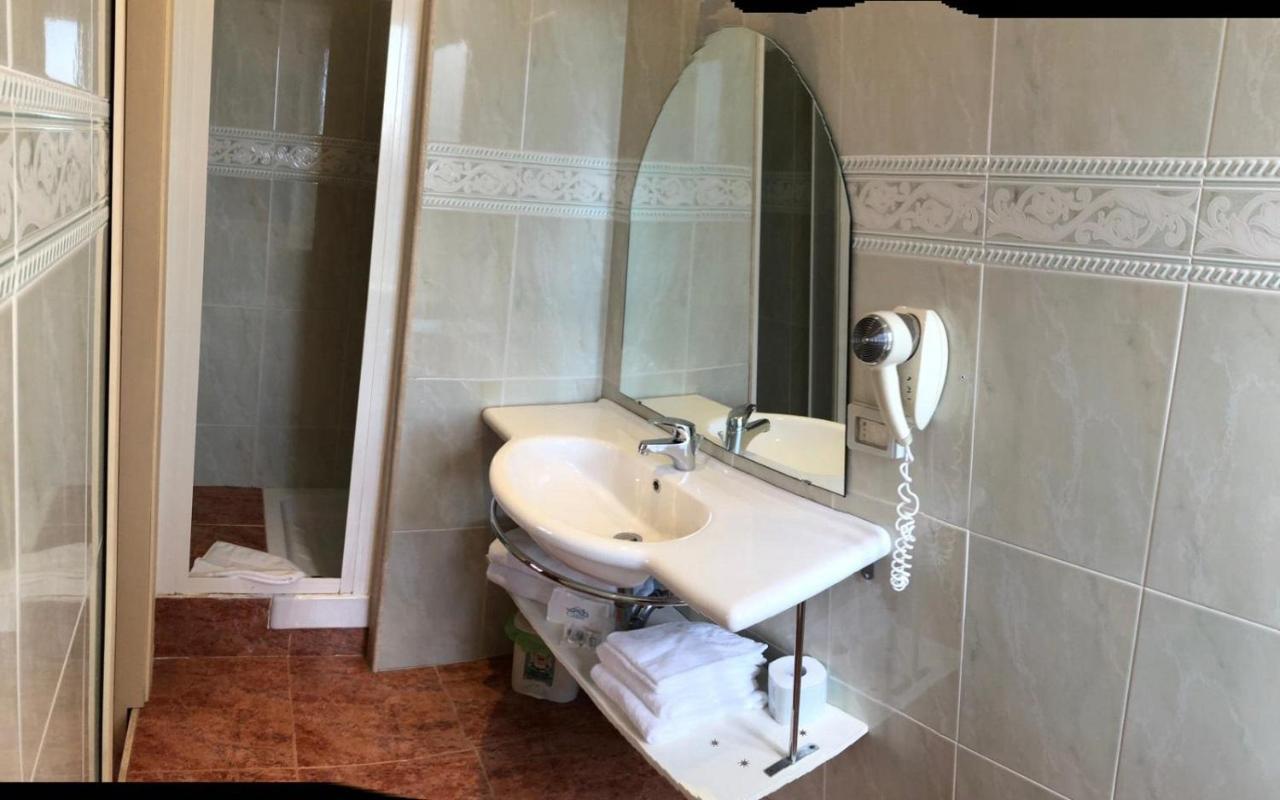 Quarto Duplo