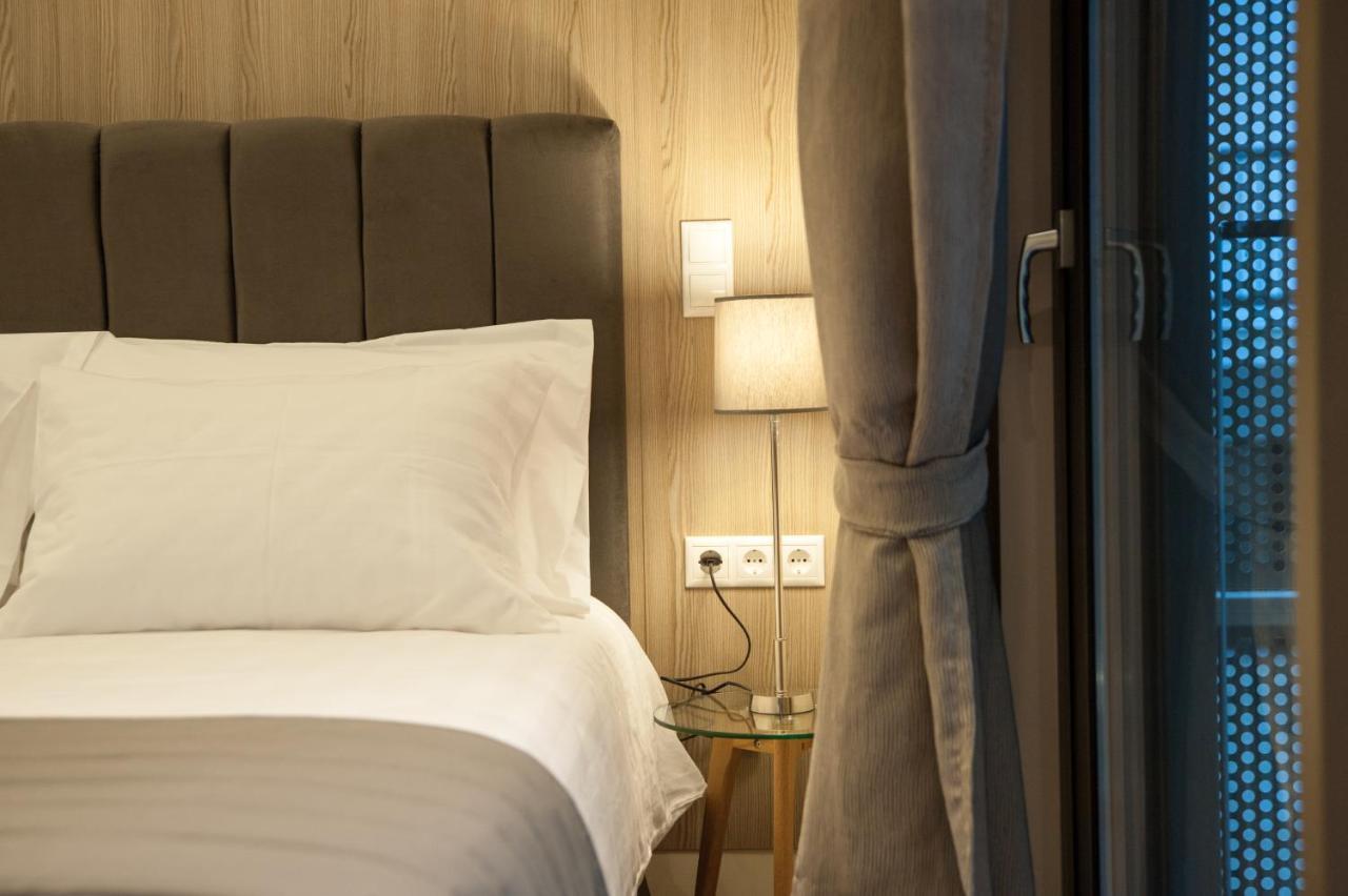Standaard Tweepersoonskamer met 1 of 2 Bedden en Balkon
