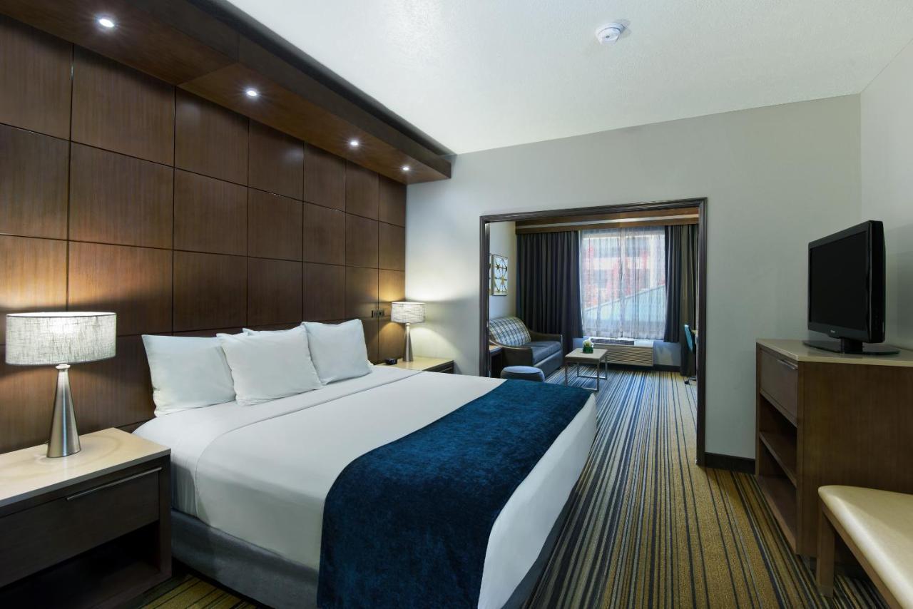 Executive King Suite Sleeper Sofa,757787581:JPEG