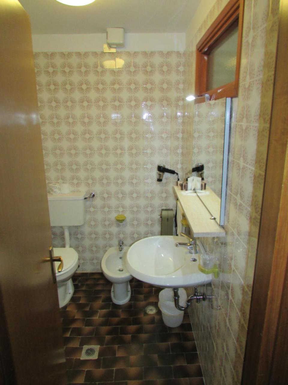 Camera Familiare con Bagno Privato