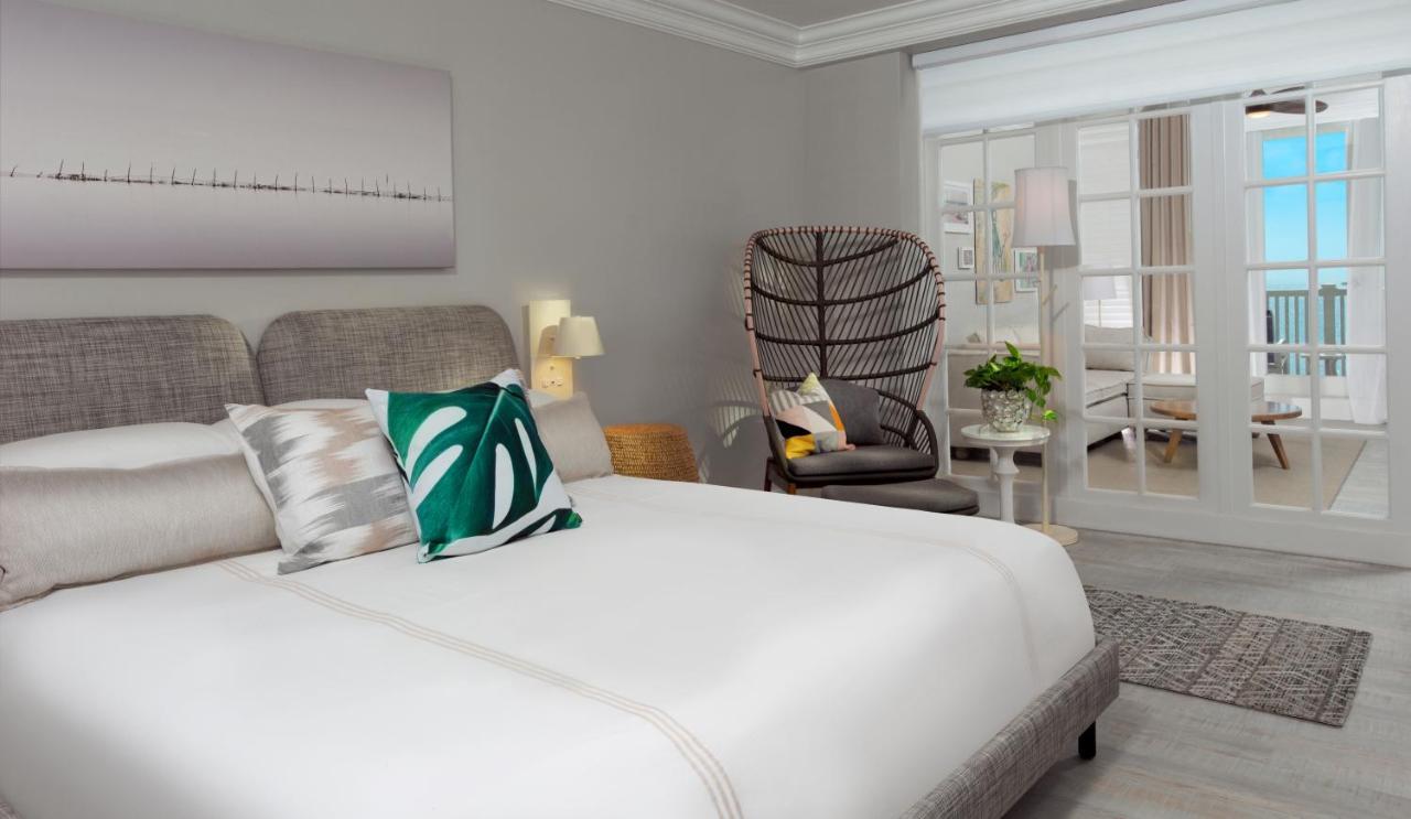 King Suite - Ocean Front,1276576639:JPEG