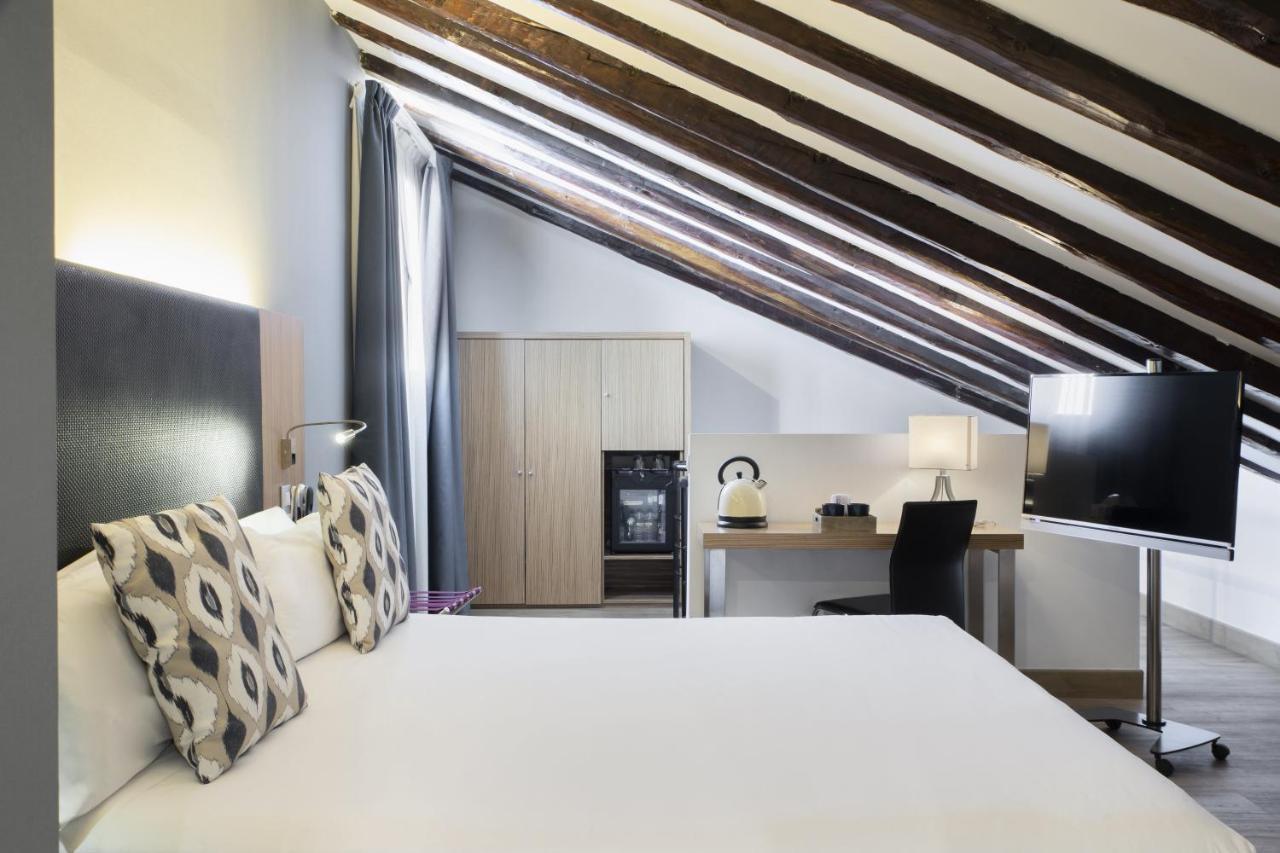 Double Room with Whirlpool,762790039:JPEG