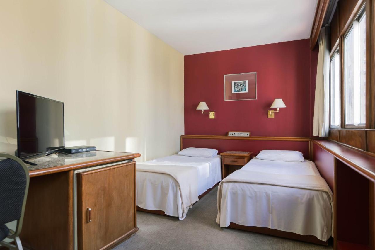 Quarto Standard com 2 Camas de Solteiro