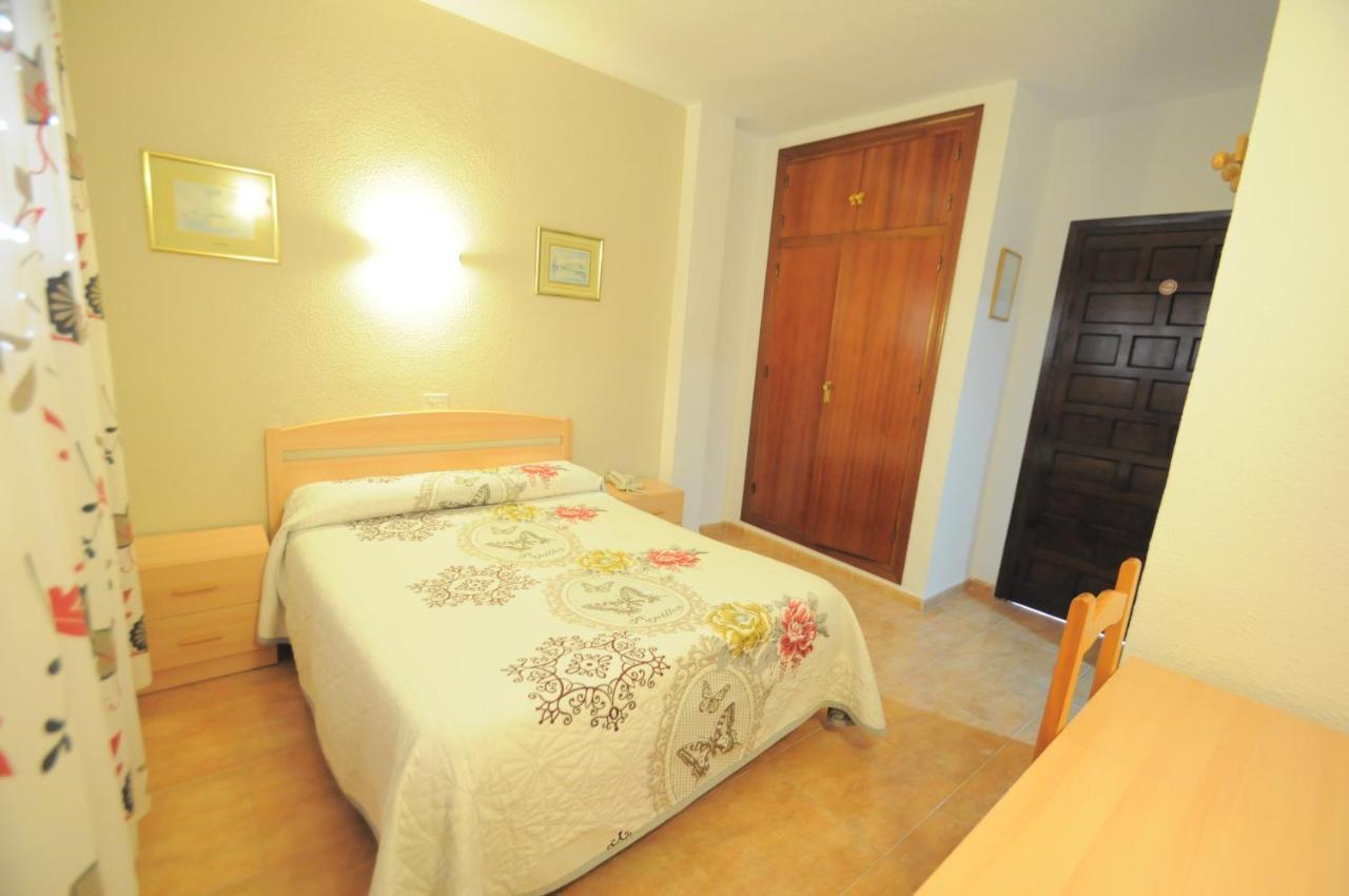 Budget Double Room,763126033:JPEG