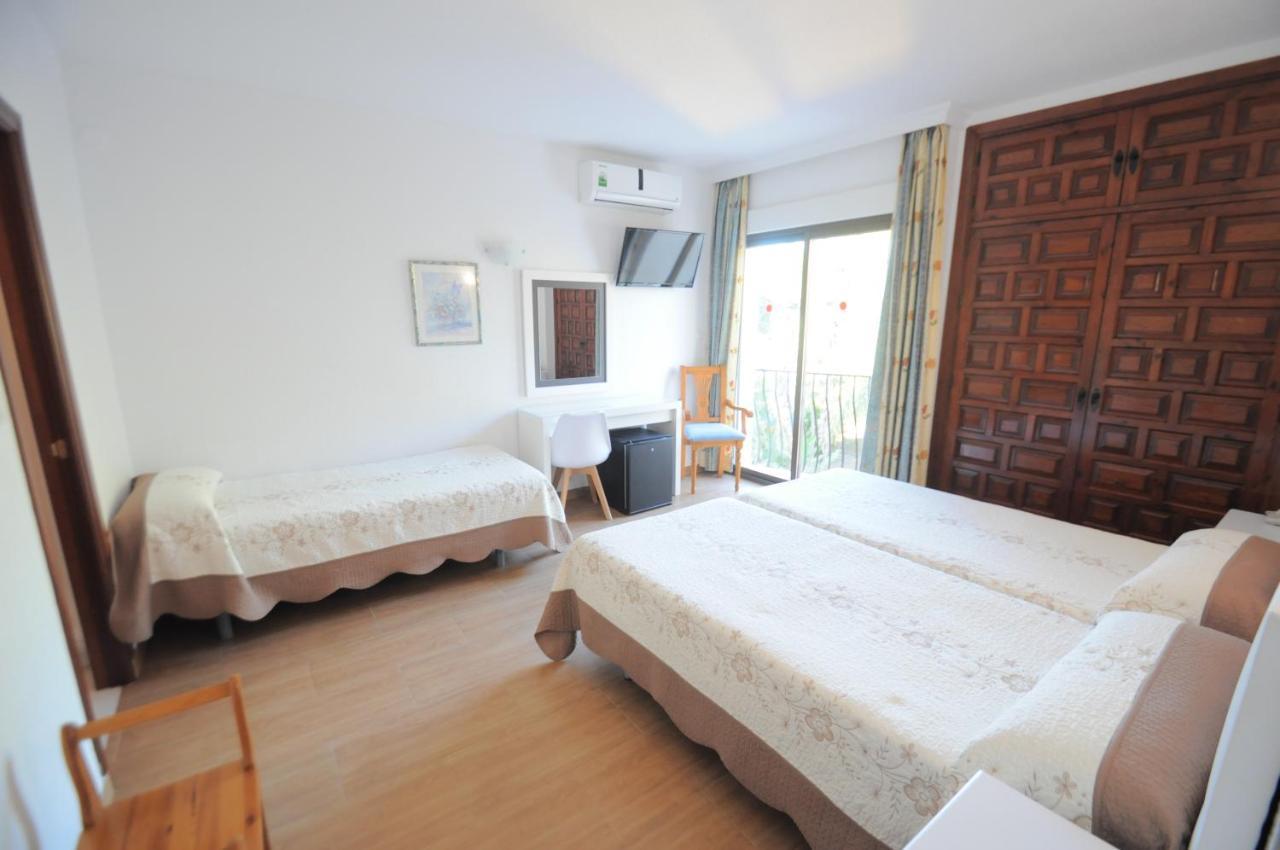 Standard Triple Room,765543775:JPEG
