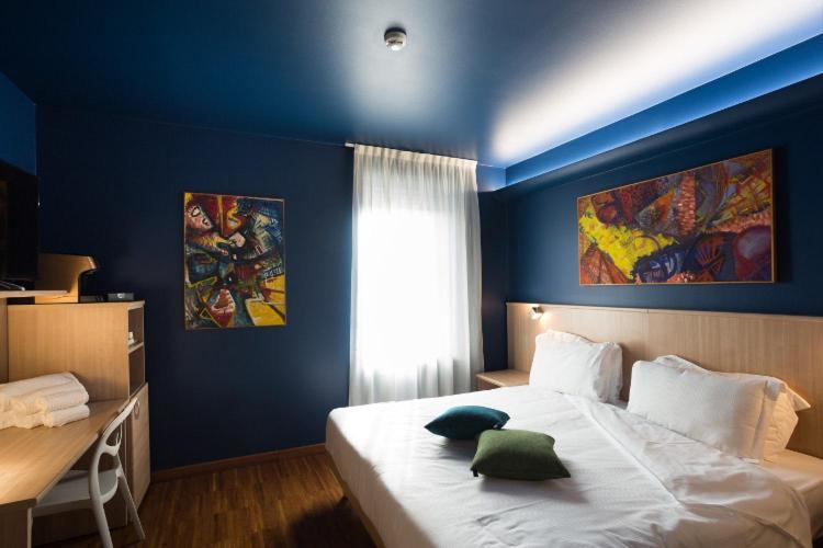 Doppel-/Zweibettzimmer mit eigenem Bad
