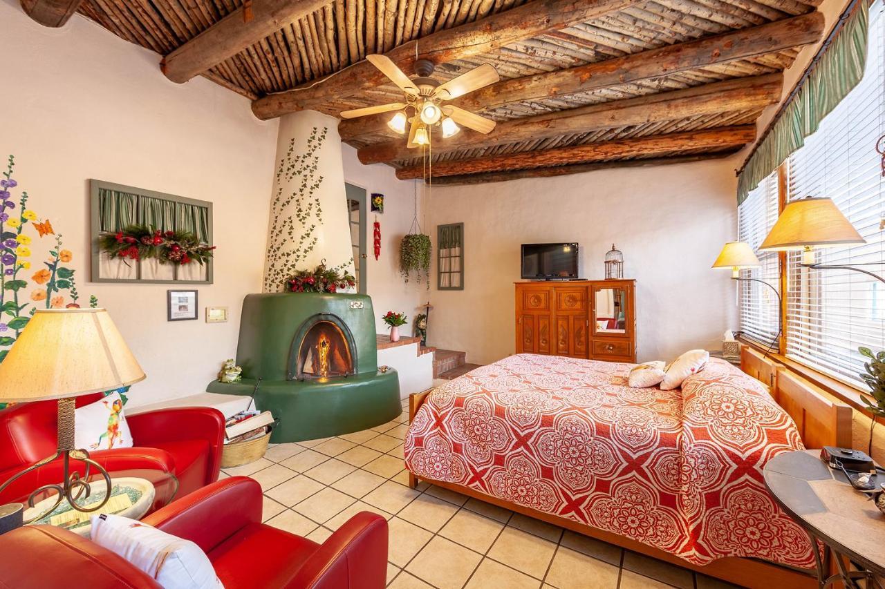 King Suite with Garden View - Gecko