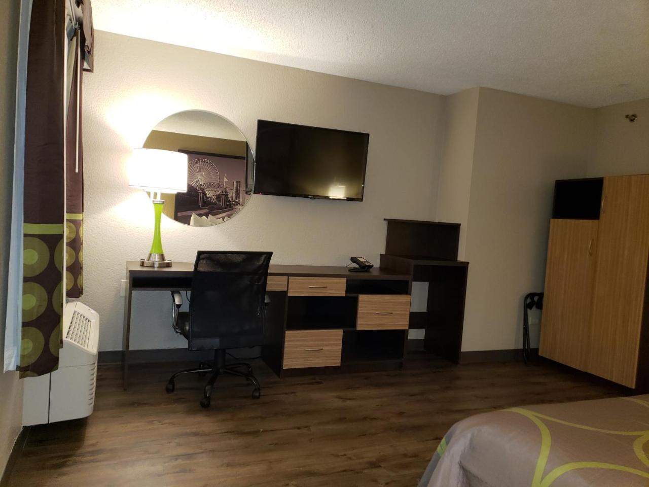 King Room - Mobility Access/Non-Smoking