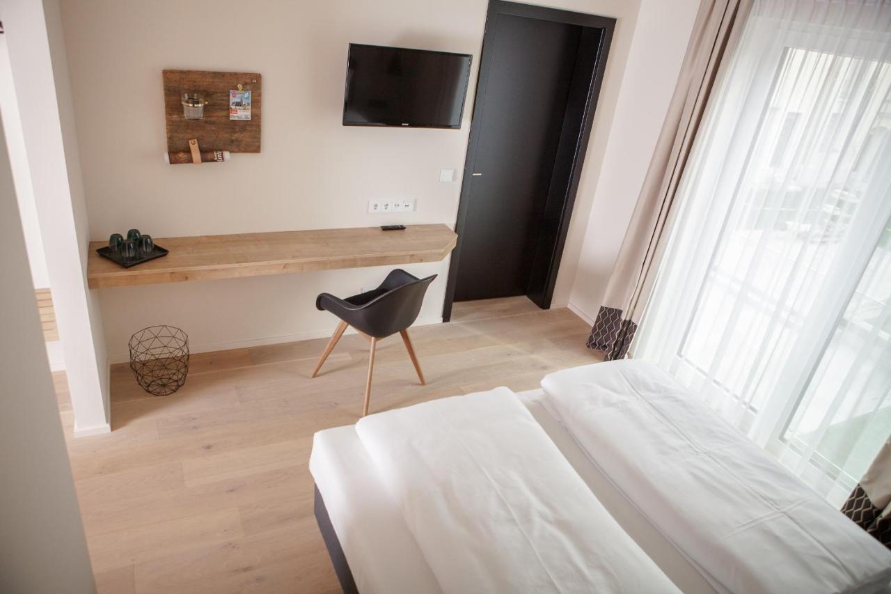 Family Room with Terrace,566913897:JPEG
