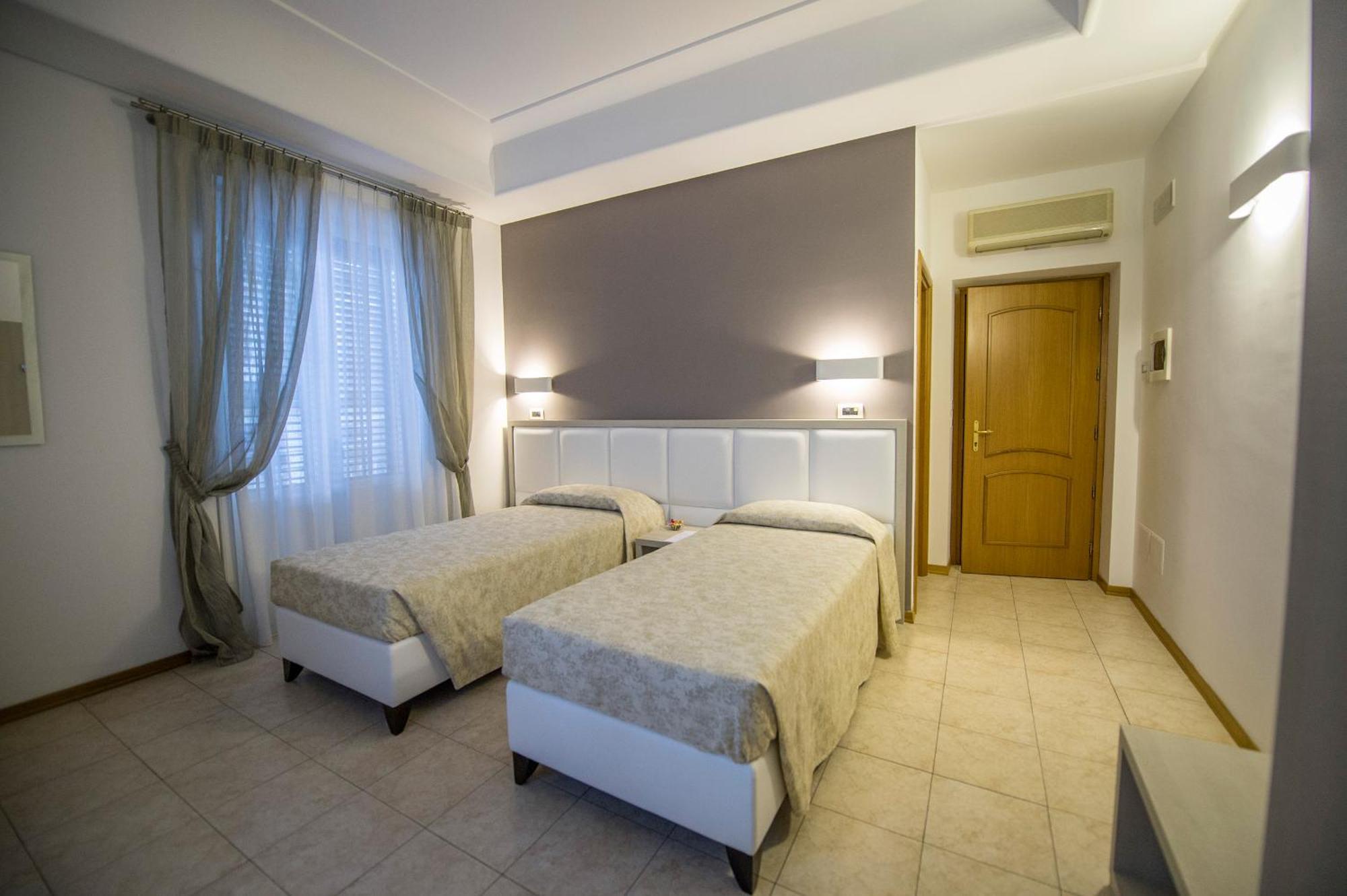 Classic Twin Room,1087199683:JPEG