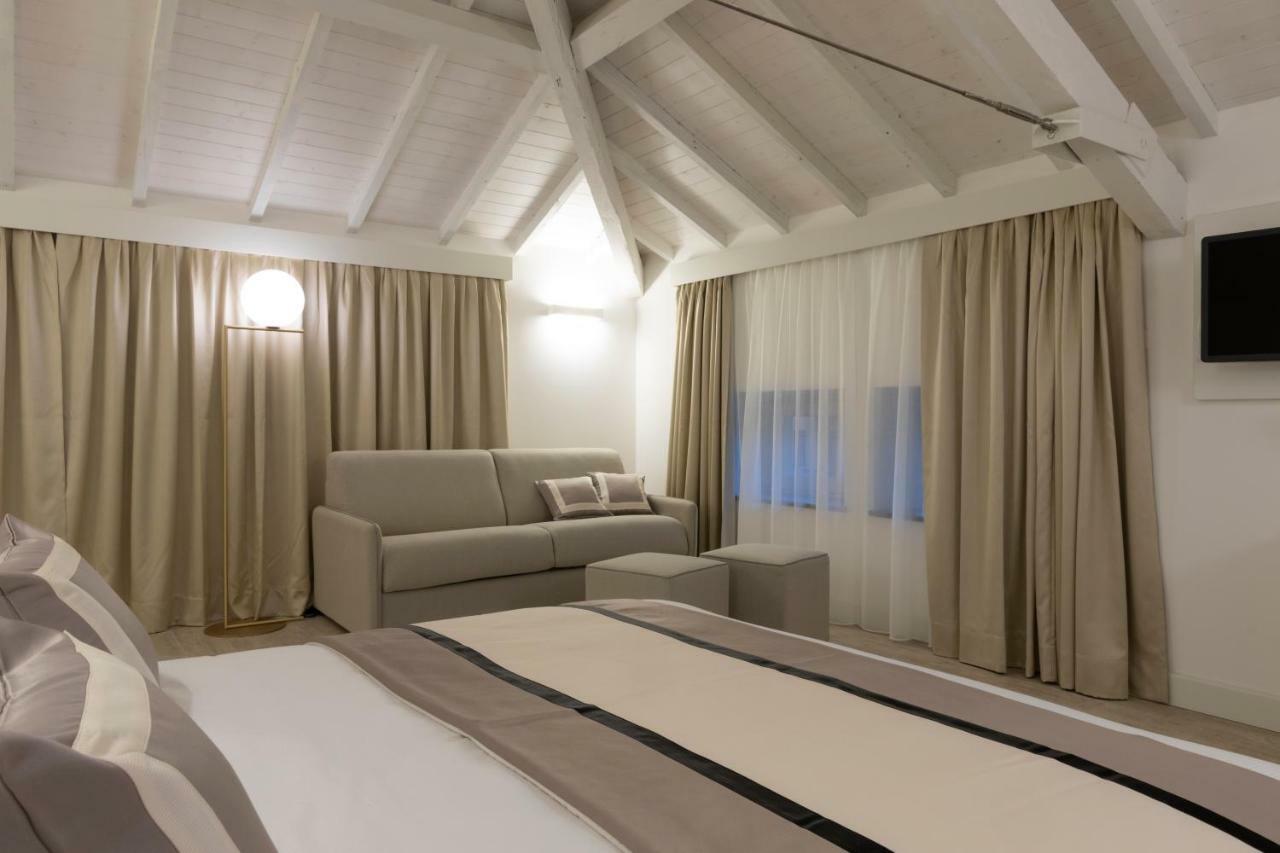 Triple Room,777816949:JPEG