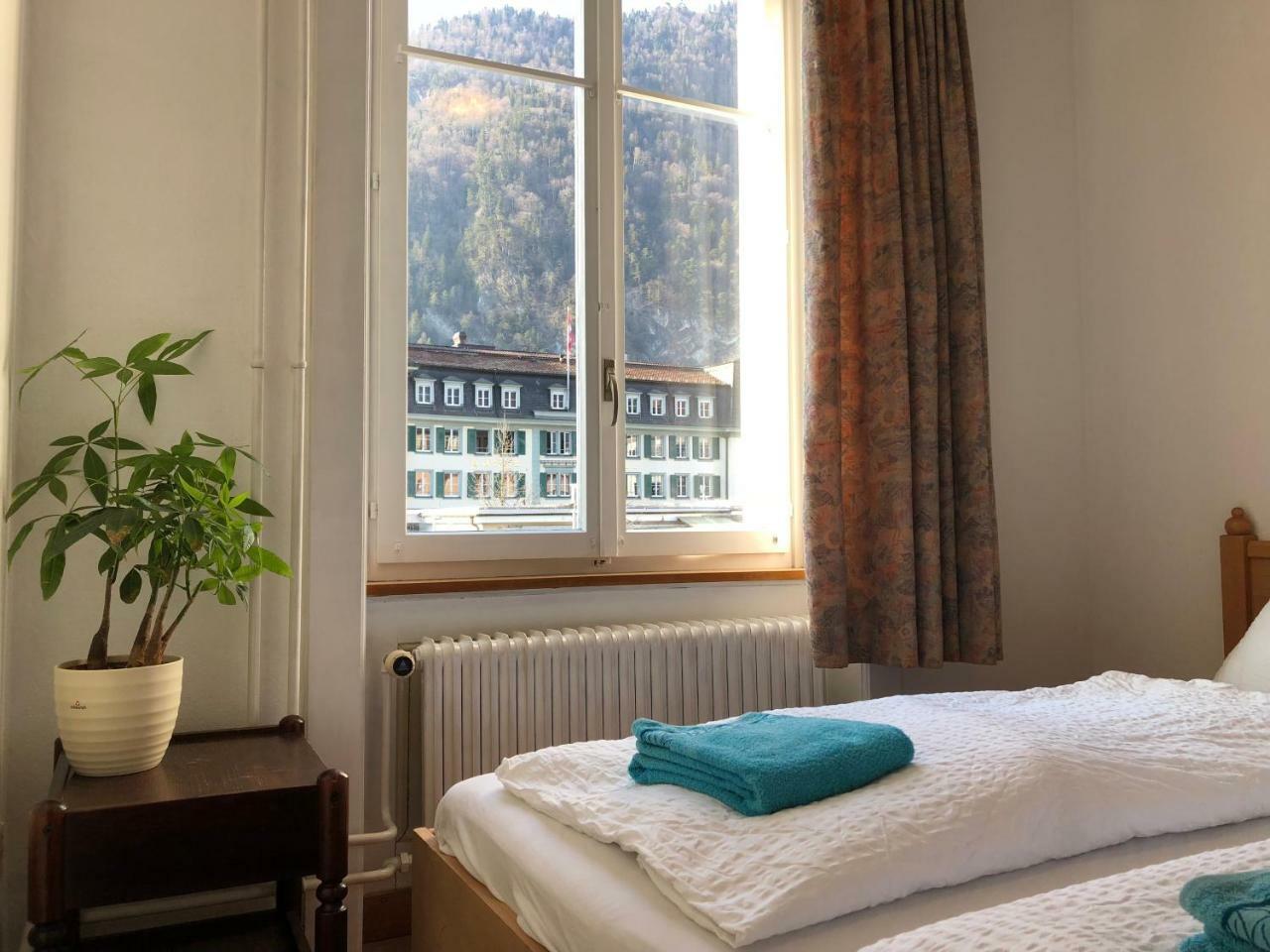 Chambre Double avec Vue sur la Montagne et Salle de Bains Commune