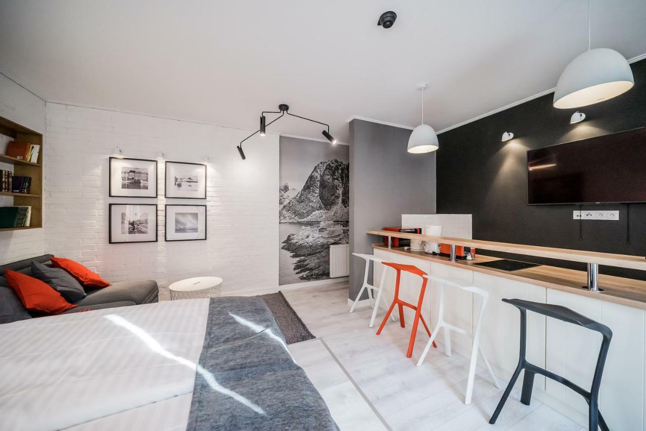Superior Studio