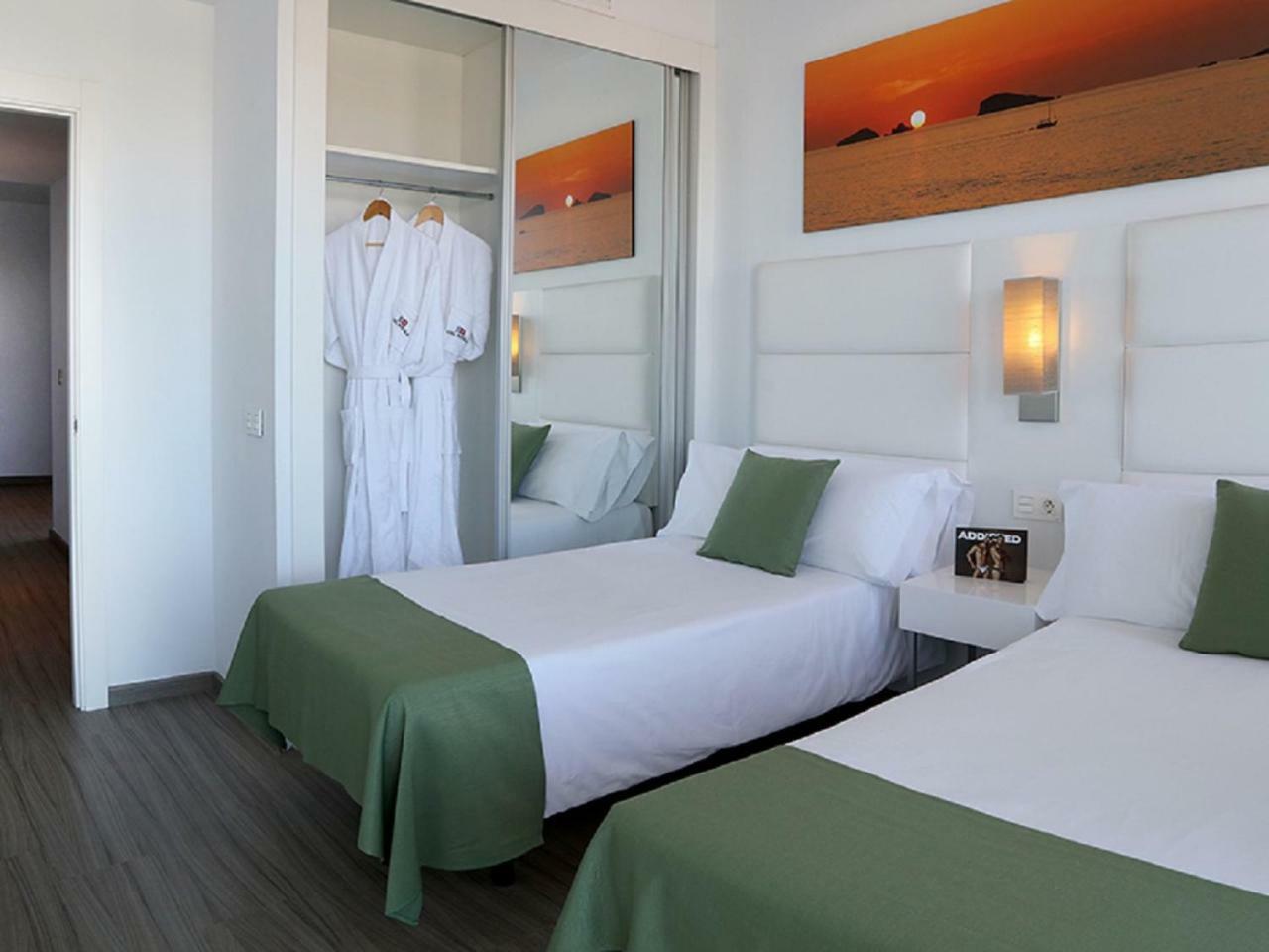 Apartamento Deluxe con vistas parciales al mar