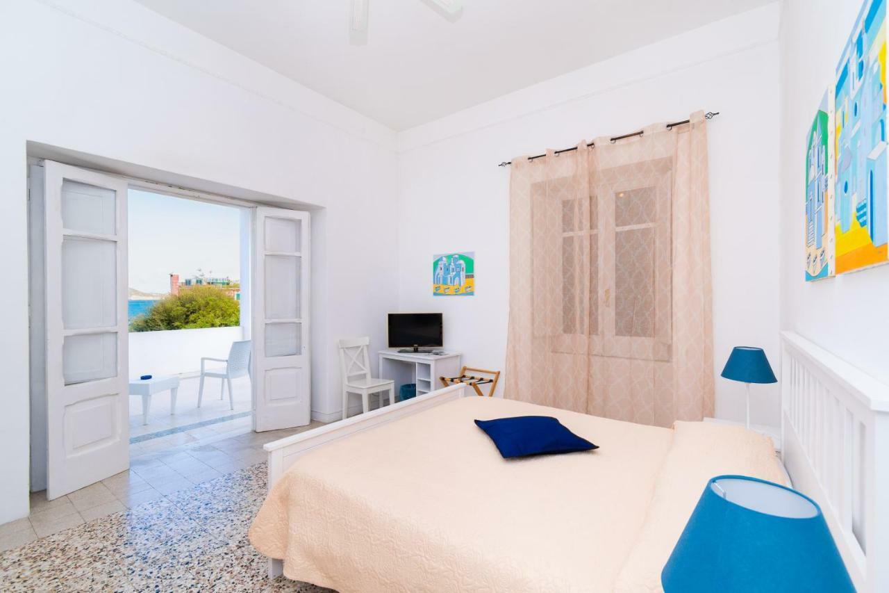 Doppelzimmer mit Balkon und Meerblick