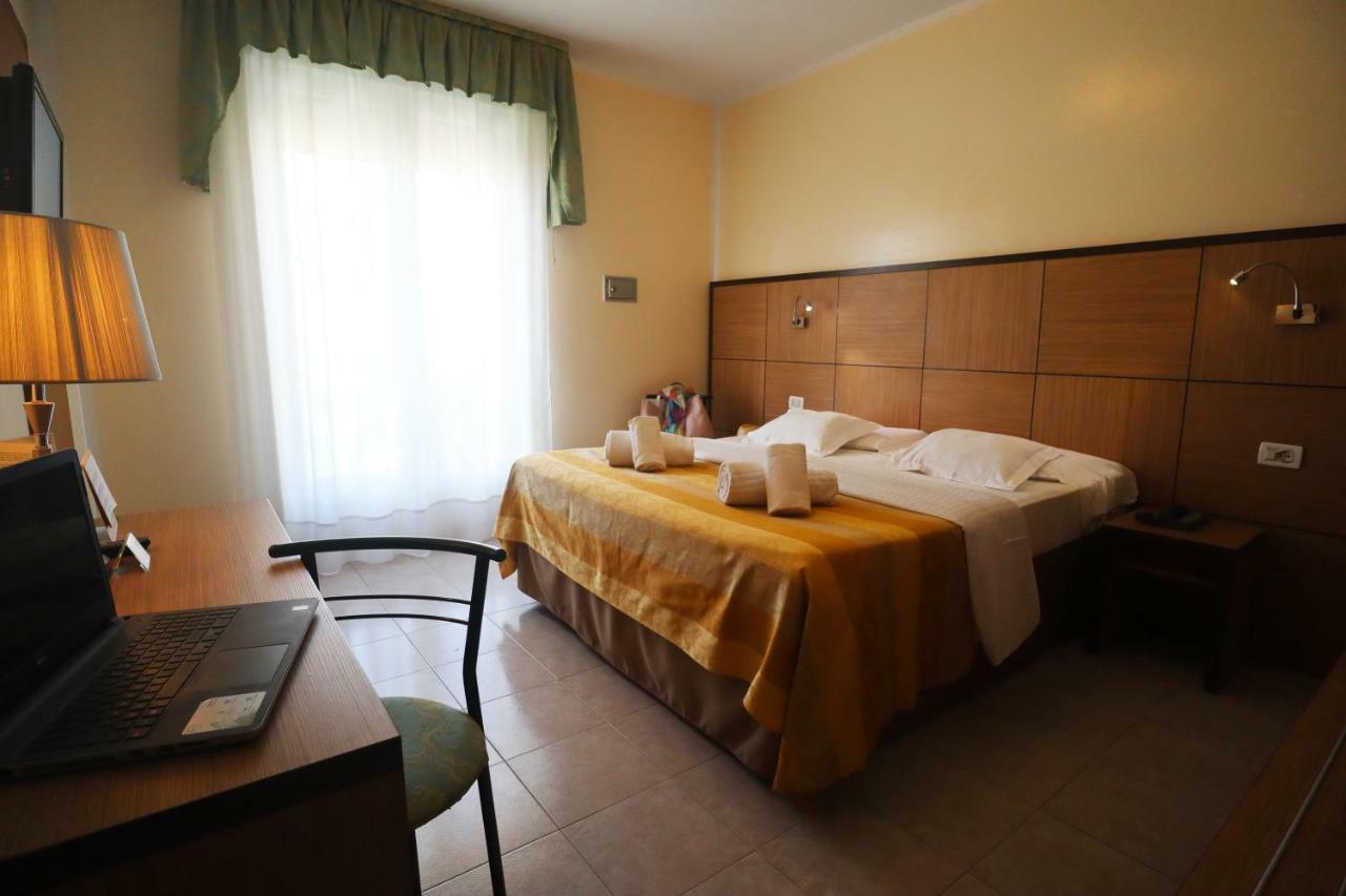 Double or Twin Room Balcony,43879342:JPEG