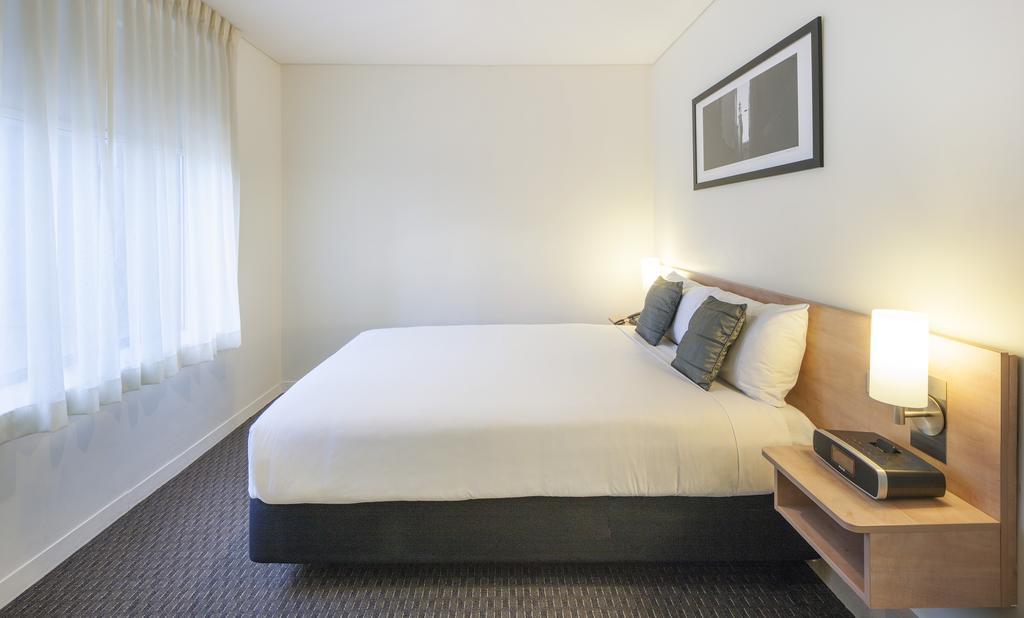 Two-Bedroom Apartment,930982894:JPEG