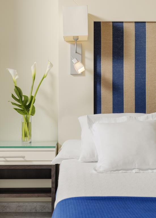 Double or Twin Room with Sea View,1272367156:JPEG